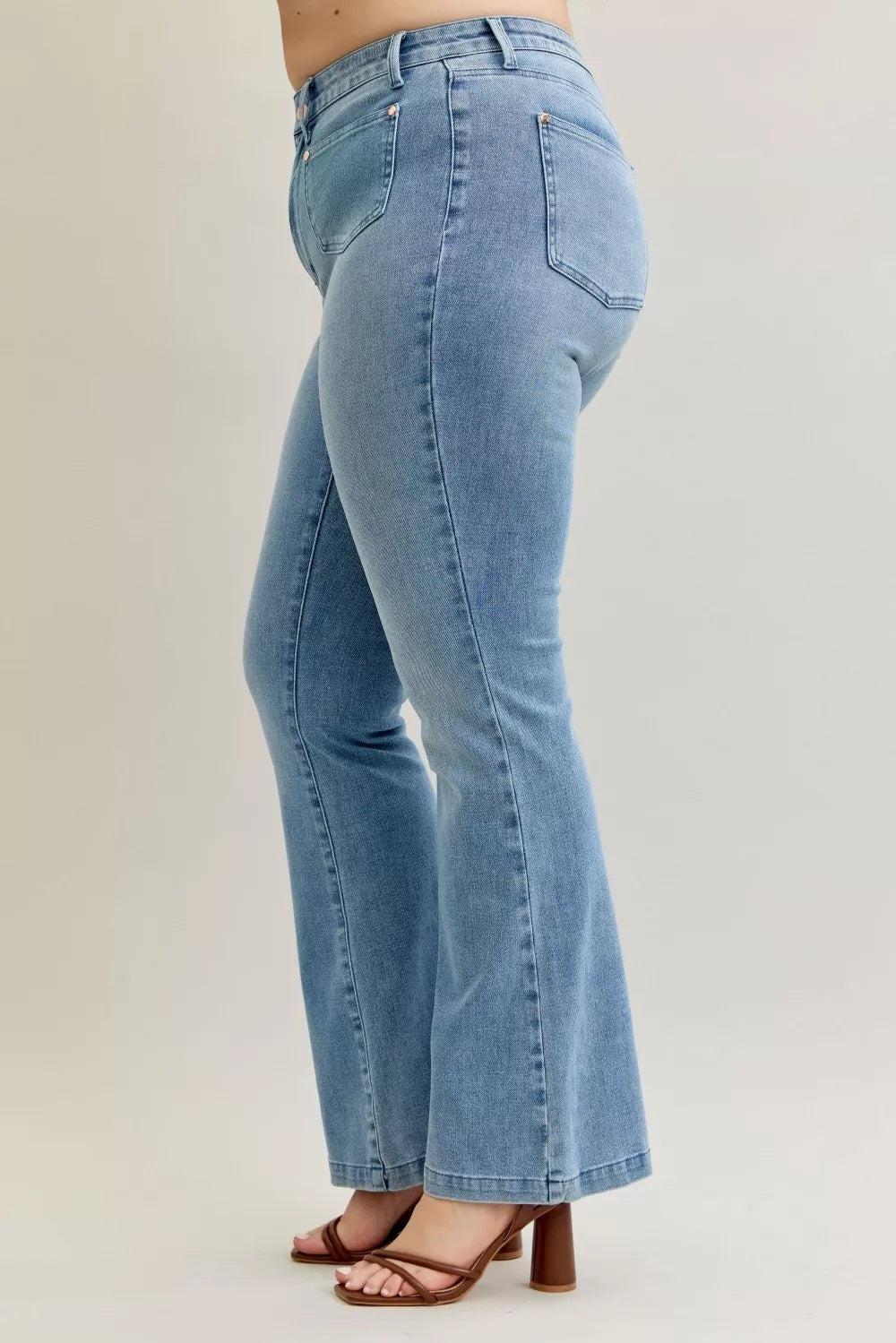 Judy Blue Full Size Mid Rise Bootcut Jeans with Contrast Wash & Front Patch Pockets