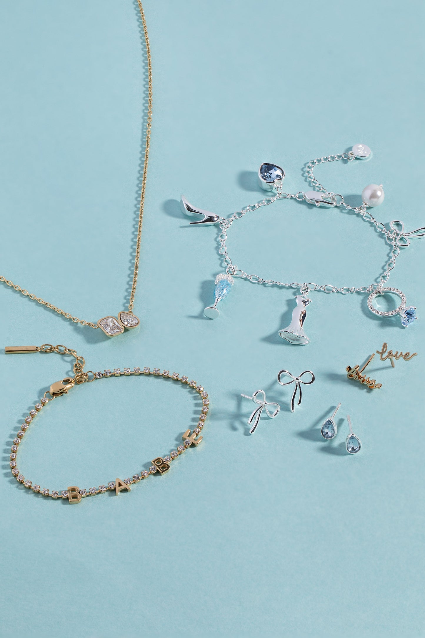 Bow & Teardrop Stud Earring Set