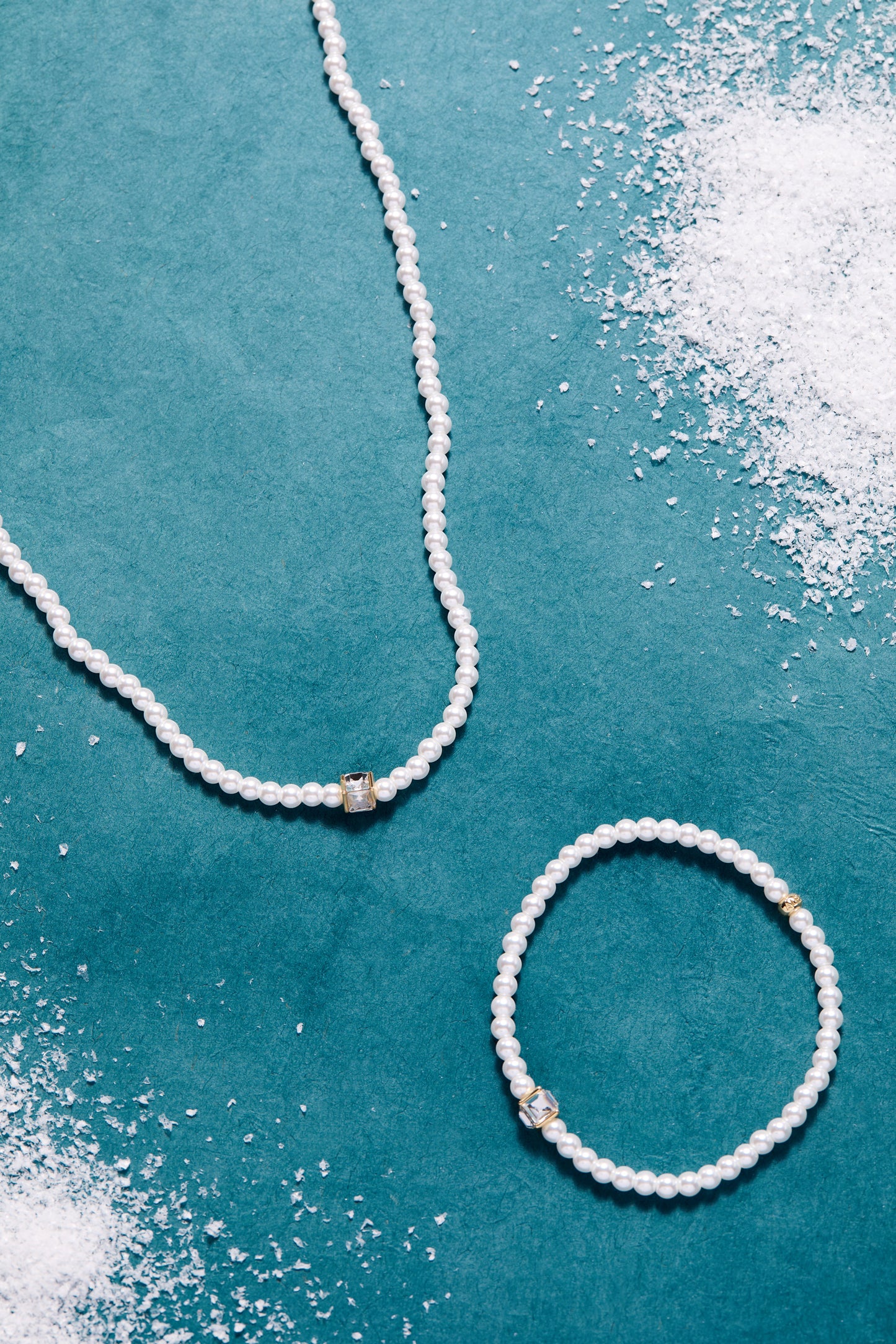 Crystal and Pearl Beaded Stretch Bracelet