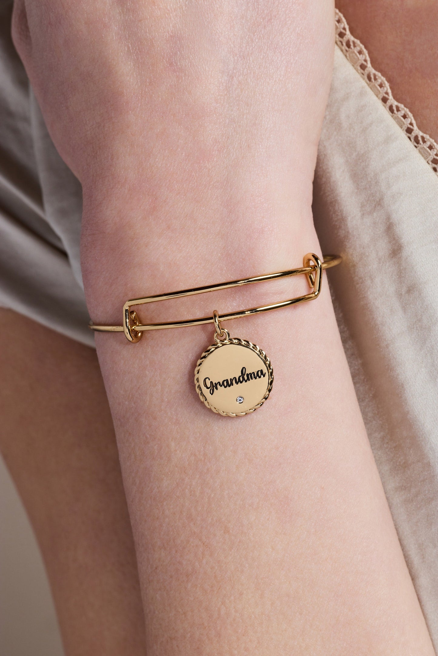 Grandma 'Wise And Warm, Her Love Feels Like Home' Charm Bangle