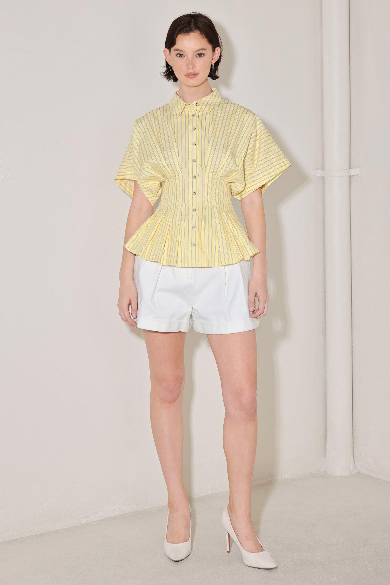 BUTTER MODE ACTIVATED WOVEN TOP