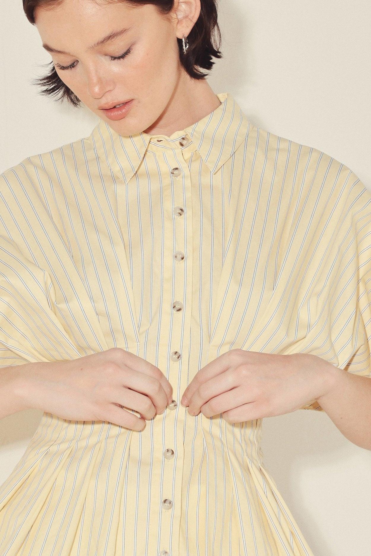 BUTTER MODE ACTIVATED WOVEN TOP