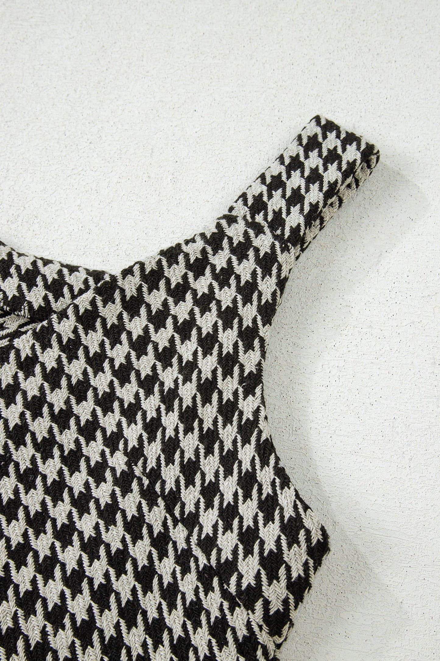 Houndstooth Print V Neck Sleeveless Mini Dress